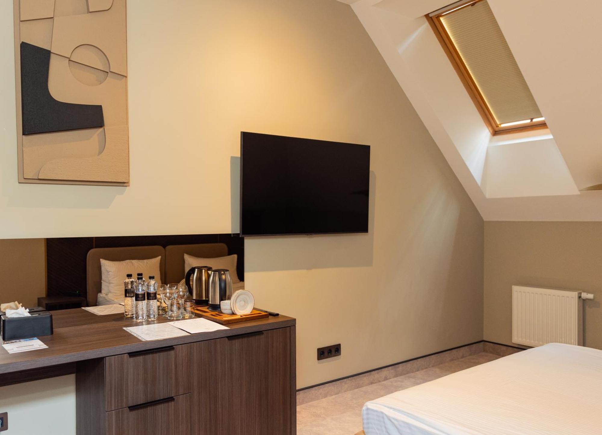 Park Hotel Bristol Uzhhorod Quarto foto